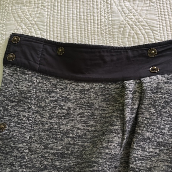 Anthropologie 💯%wool skirt marled snap closures pockets good condition - Picture 14 of 14